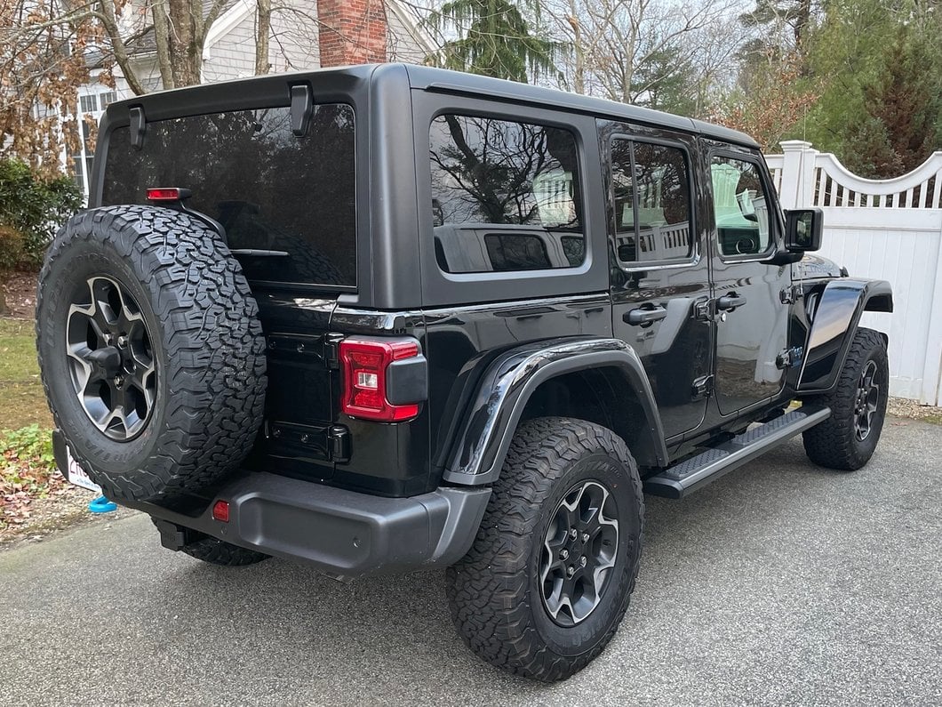 MP Concepts Aluminum Side Step Bars (18-25 Jeep Wrangler JL 4-Door)