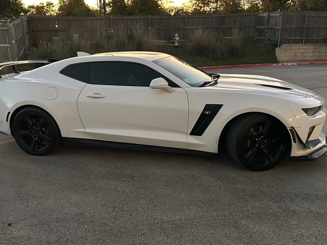 MP Concepts Corvette Style Front Fender Vent; Gloss Black (16-24 Camaro)