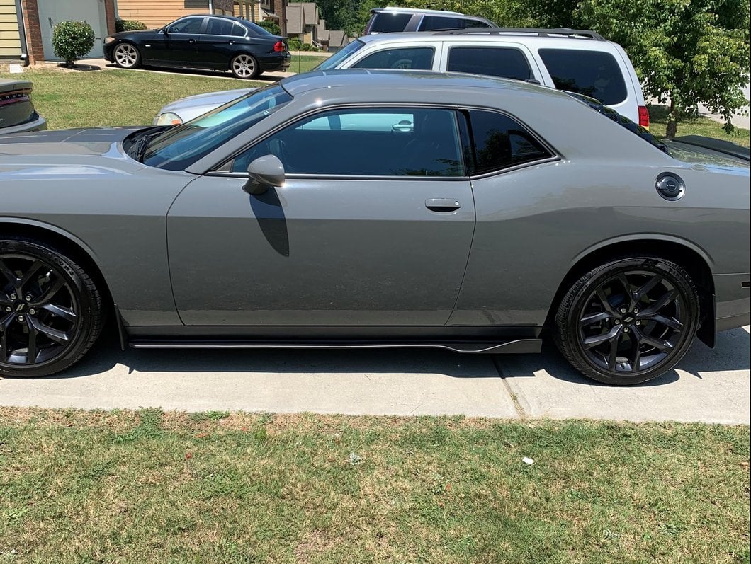 MP Concepts Quarter Window Scoops; Gloss Black (08-23 Challenger)